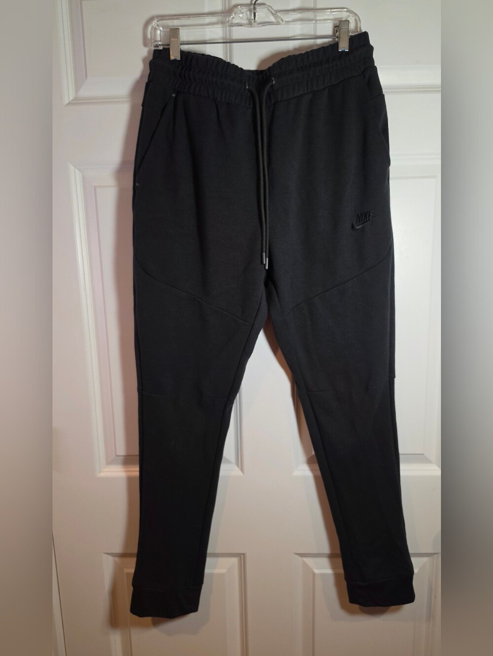 Nike Men's Black Jogger Pants - Slim Fit Athletic Sweatpants L